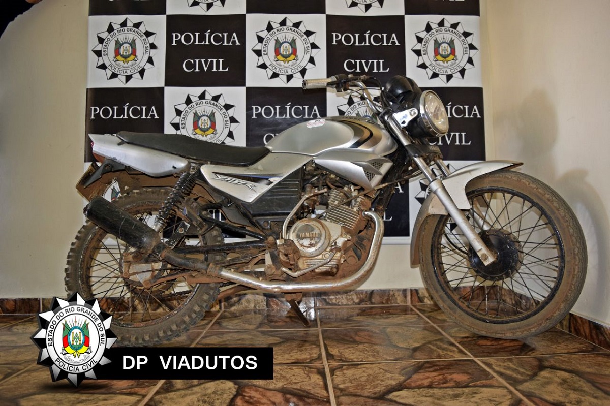 Ir para  <p><big>Com apoio da Brigada Militar de Viadutos, foi cumprido mandado de busca e apreens&atilde;o expedido pelo Foro da Comarca de Gaurama, na Comunidade de Linha Lambari, interior de Viadutos, onde foi aprendida motocicleta...